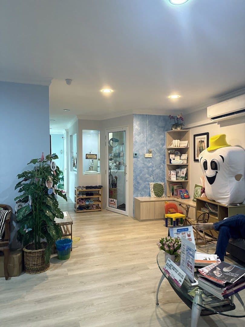Photo 2 for Dr Christina's Dental Clinic