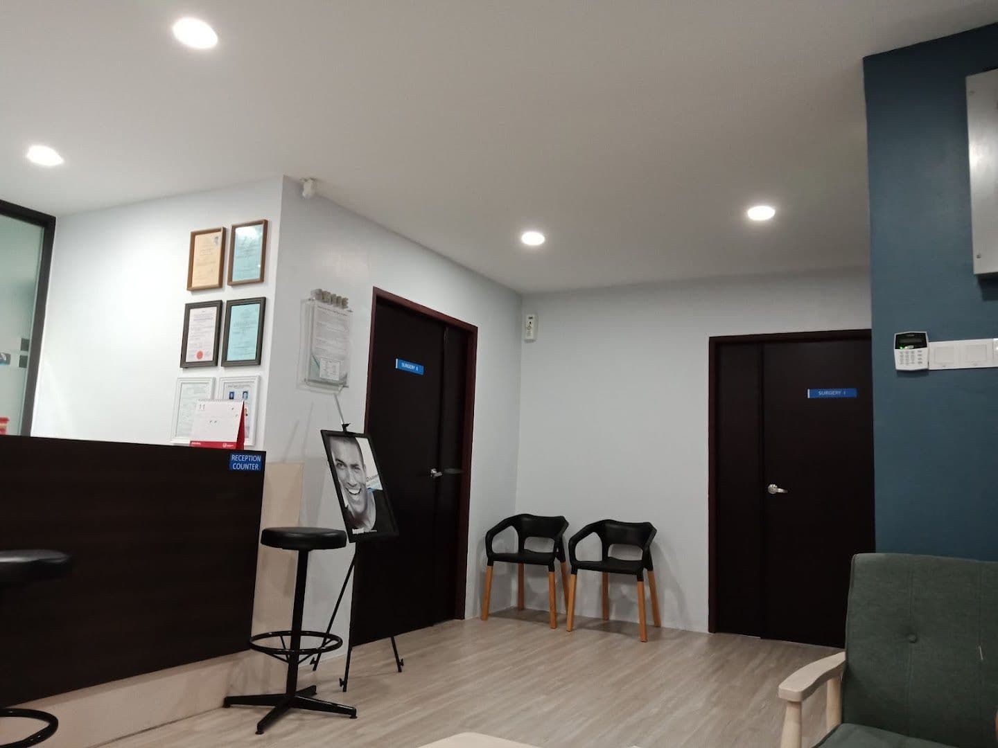Photo 2 for Smile Gallery Dental Clinic