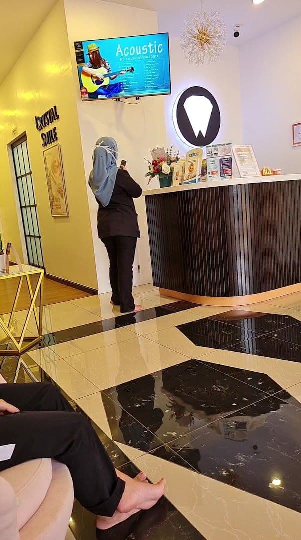 Klinik Pergigian Crystal Smile Bukit Baru