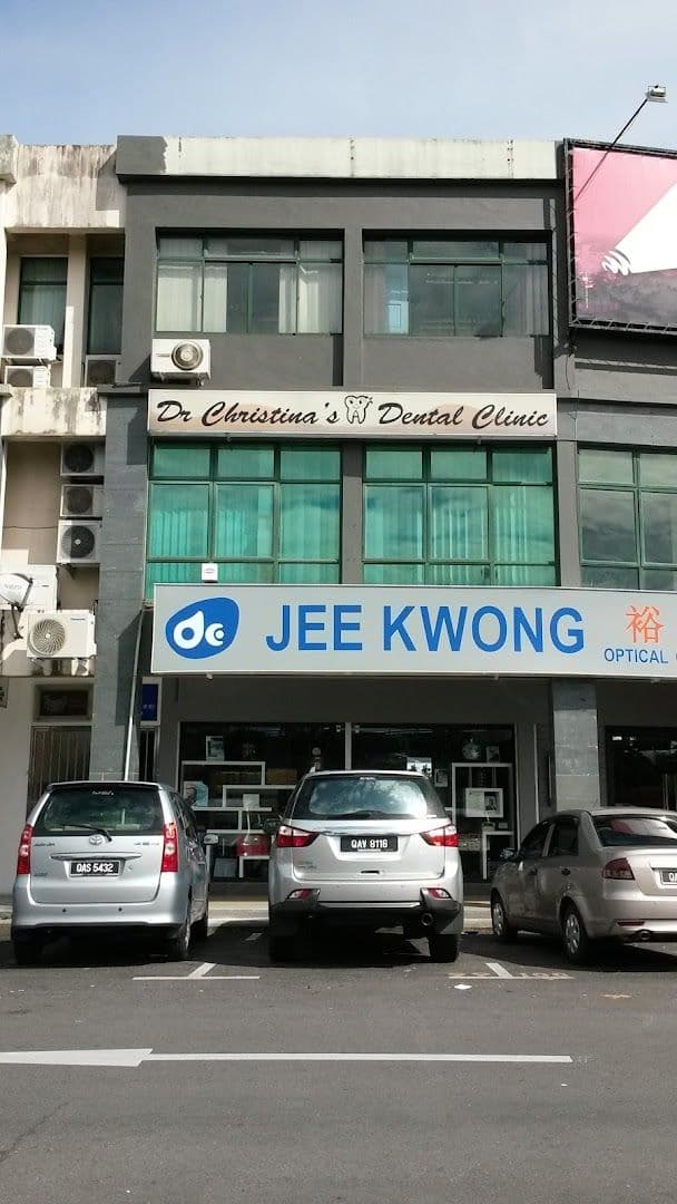 Photo 4 for Dr Christina's Dental Clinic