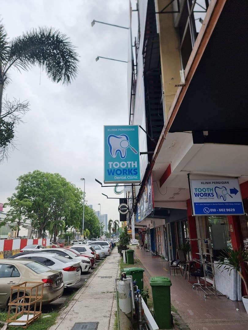 Photo 2 for Tooth Works Dental Clinic Bandar Botanic (Braces, Implants & Invisalign)