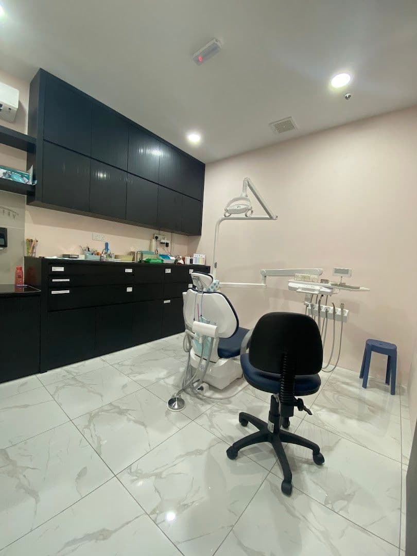 Photo 2 for Sunshine Dental Clinic