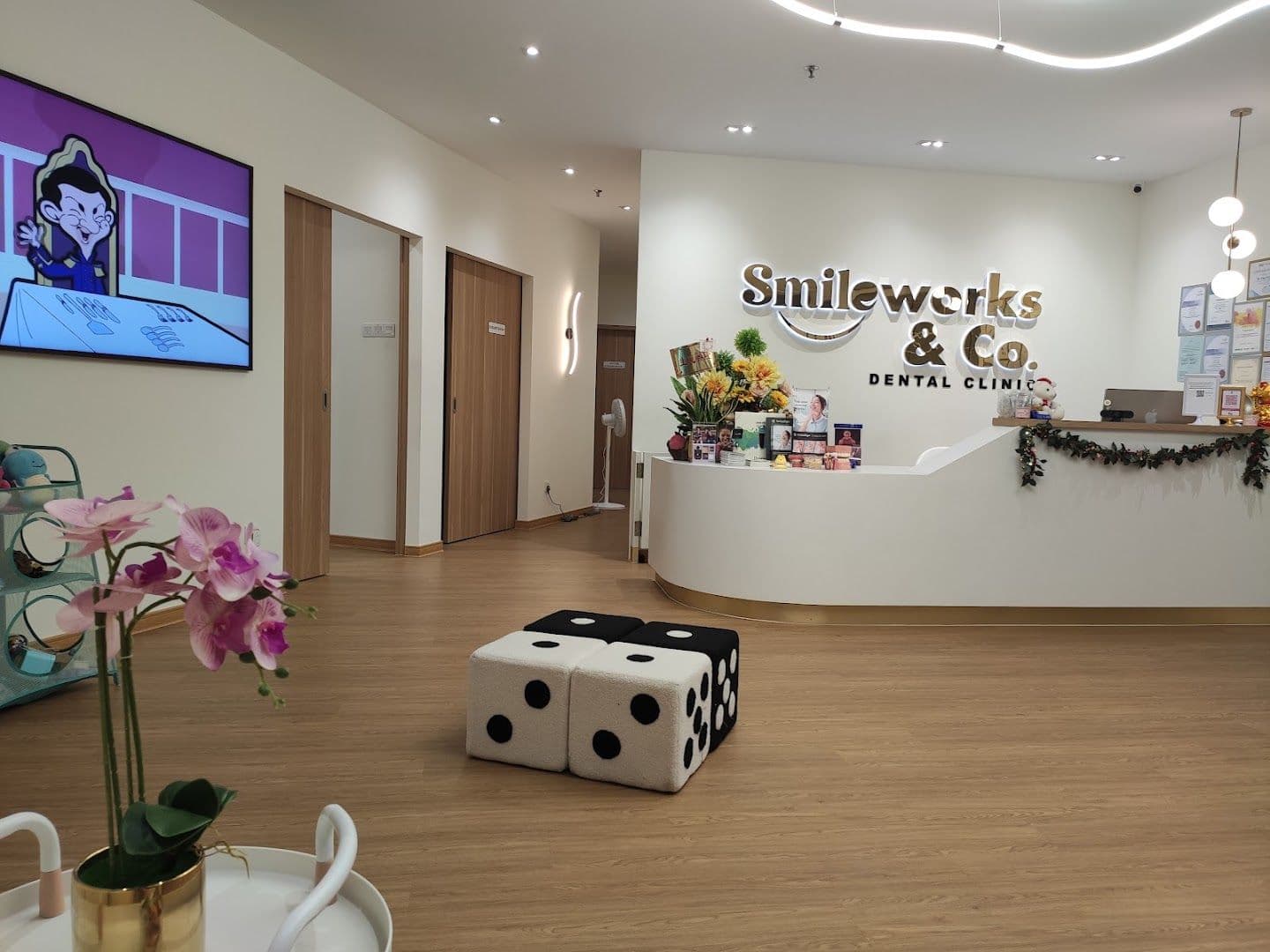 Smileworks & Co. Dental Clinic @ Sunway Velocity