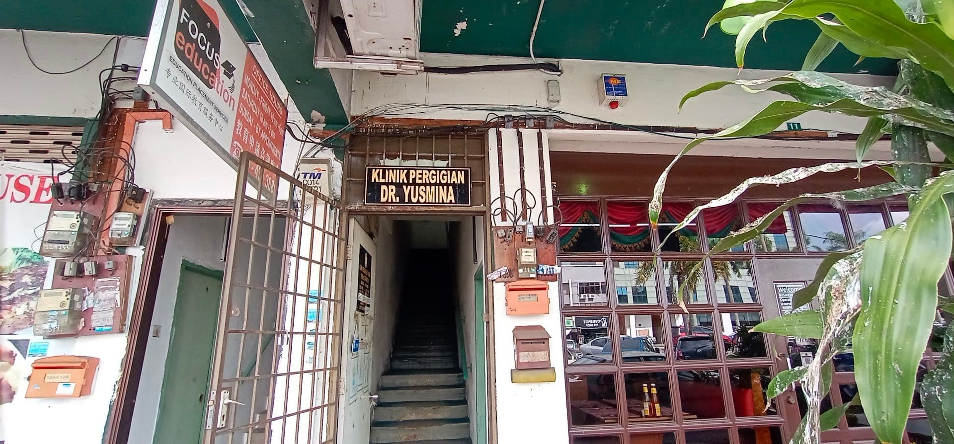 Klinik Pergigian Dr. Yusmina
