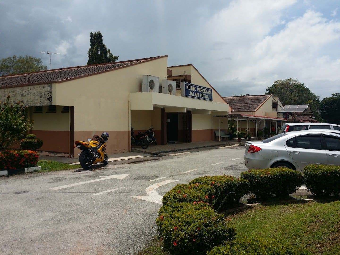 Klinik Pergigian Jalan Putra - Mesra Promosi