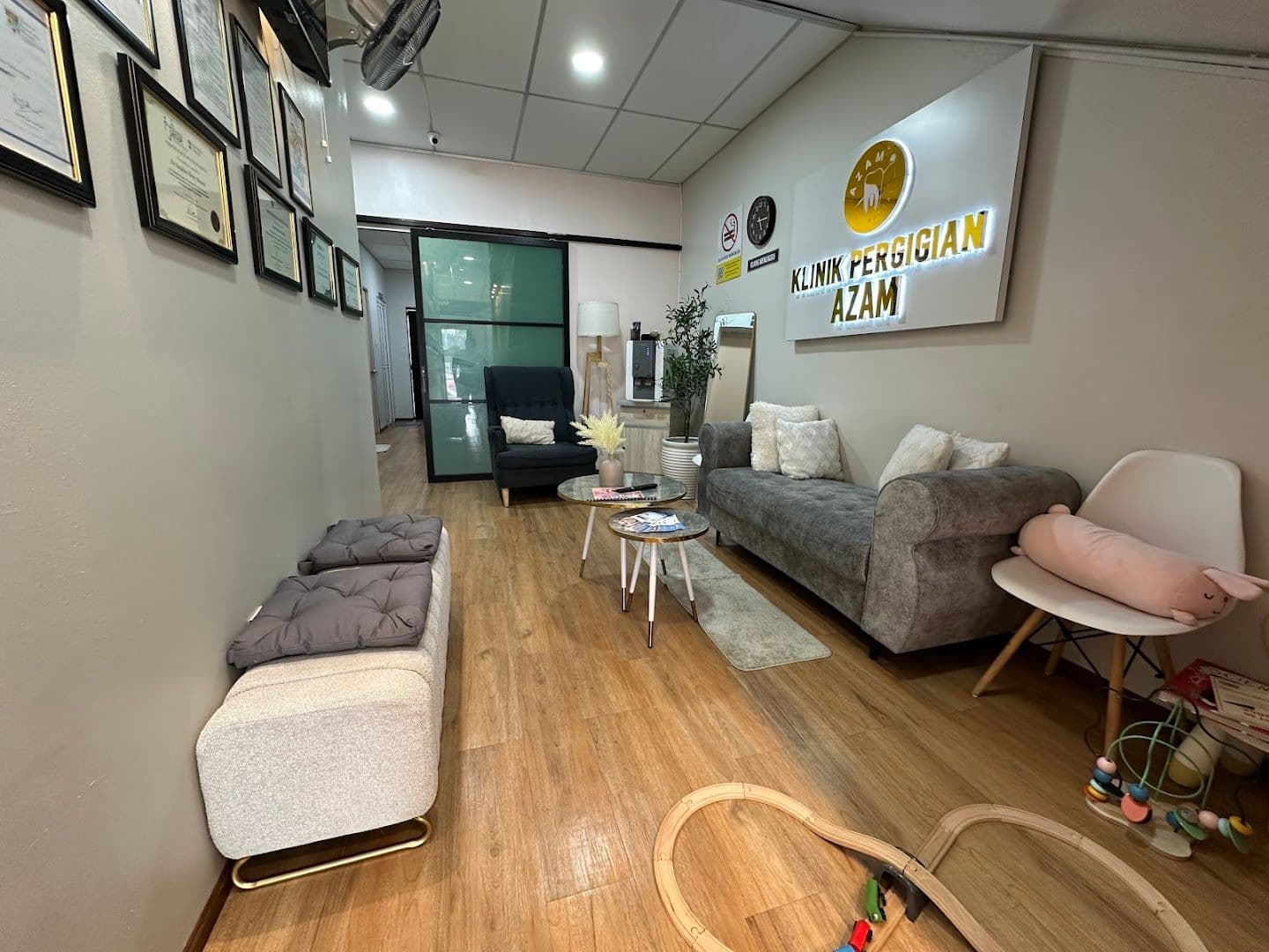 Klinik Pergigian Azam - SP Saujana